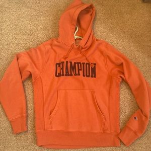 champion hoodie UO exclusive (size M)